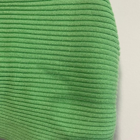 Mango (MNG) Ribbed Green Crop Top - Medium - Picture 9 of 10